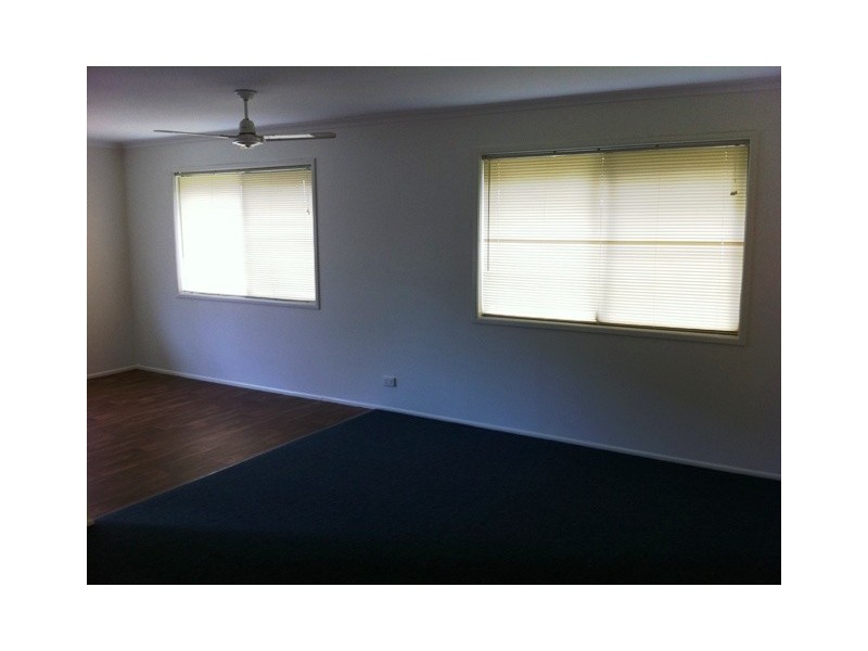 291 Nicklin Way, Warana QLD 4575