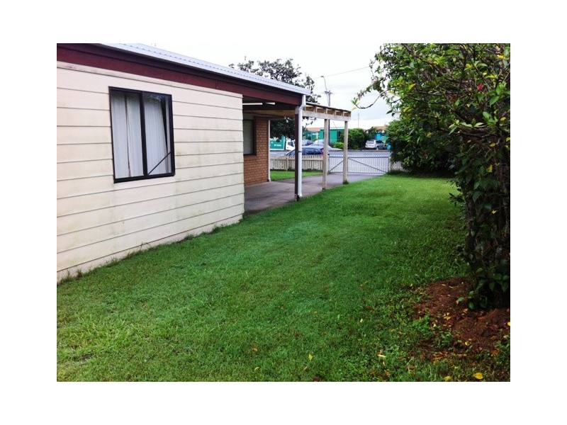 291 Nicklin Way, Warana QLD 4575