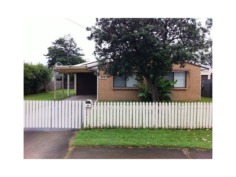 291 Nicklin Way, Warana QLD 4575