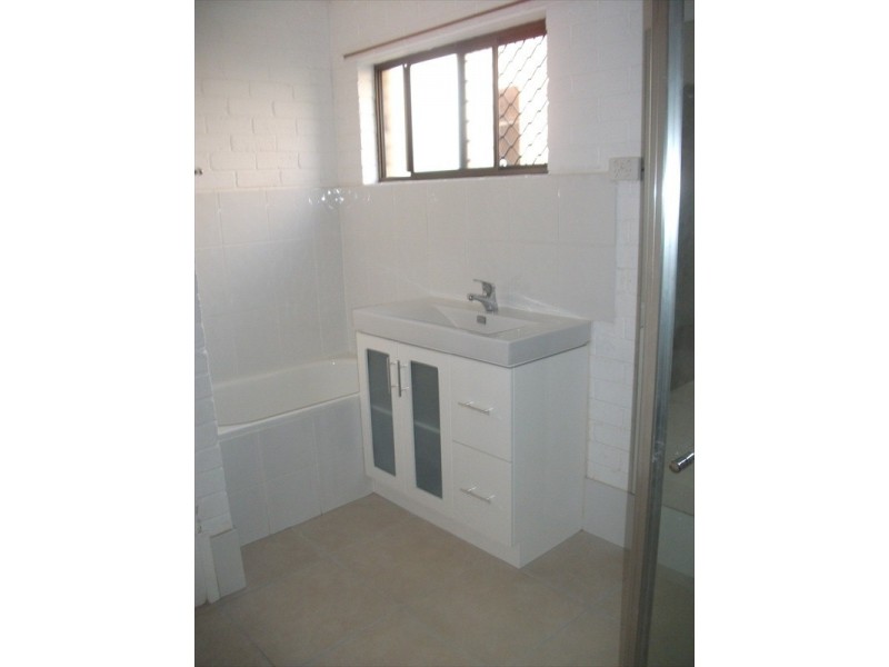 2/87 Buderim Avenue, Mooloolaba QLD 4557