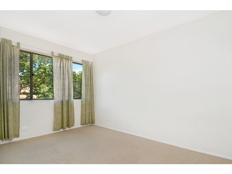 7/11 Pangarinda Place, Mooloolaba QLD 4557