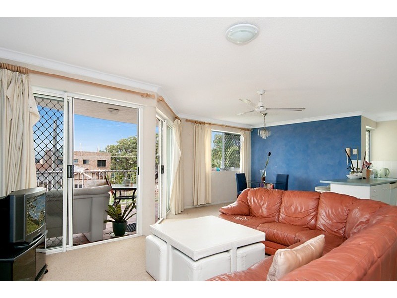 Unit 5 Cascades 2-6 Douglas Street, Mooloolaba QLD 4557