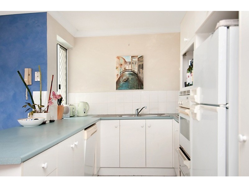 Unit 5 Cascades 2-6 Douglas Street, Mooloolaba QLD 4557