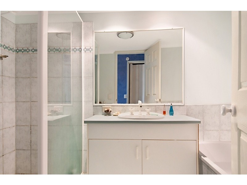 Unit 5 Cascades 2-6 Douglas Street, Mooloolaba QLD 4557