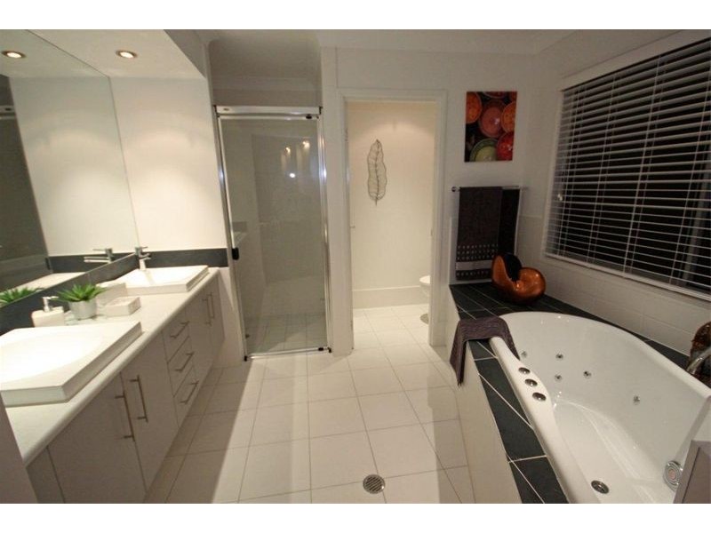 12 Kepplegrove Drive, Sippy Downs QLD 4556