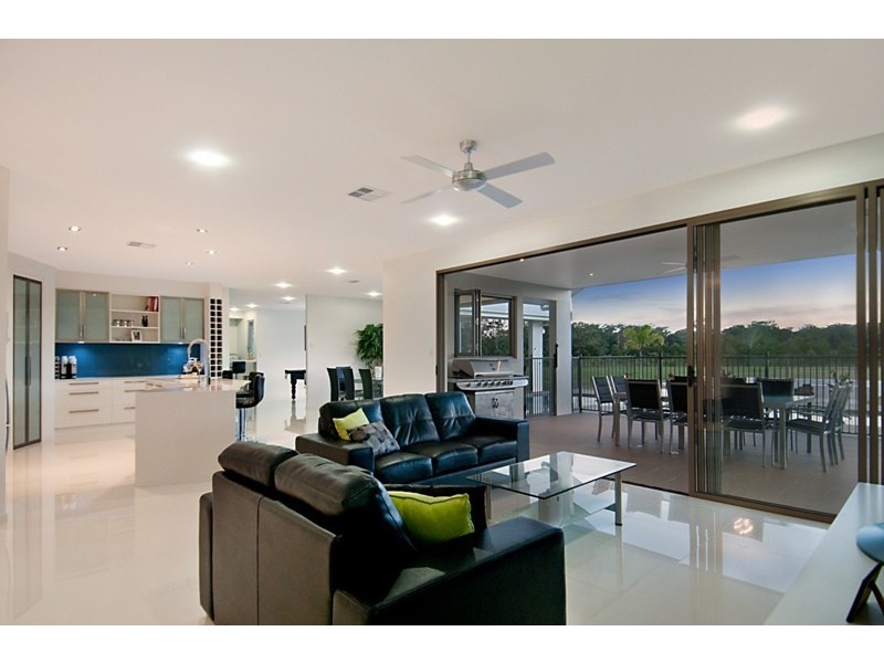 37 Mawhinney Road, Glenview QLD 4553