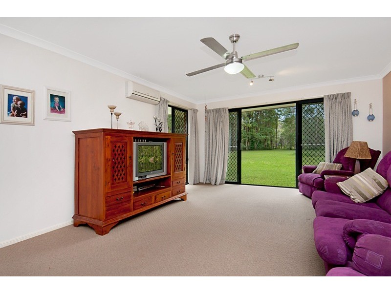 52A Whites Road, Landsborough QLD 4550