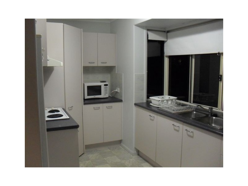 1/82 Parkway Drive, Mooloolaba QLD 4557