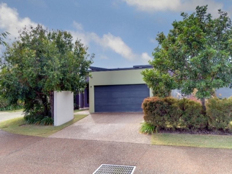 Villa 15/1 Lakehead Drive, Sippy Downs QLD 4556