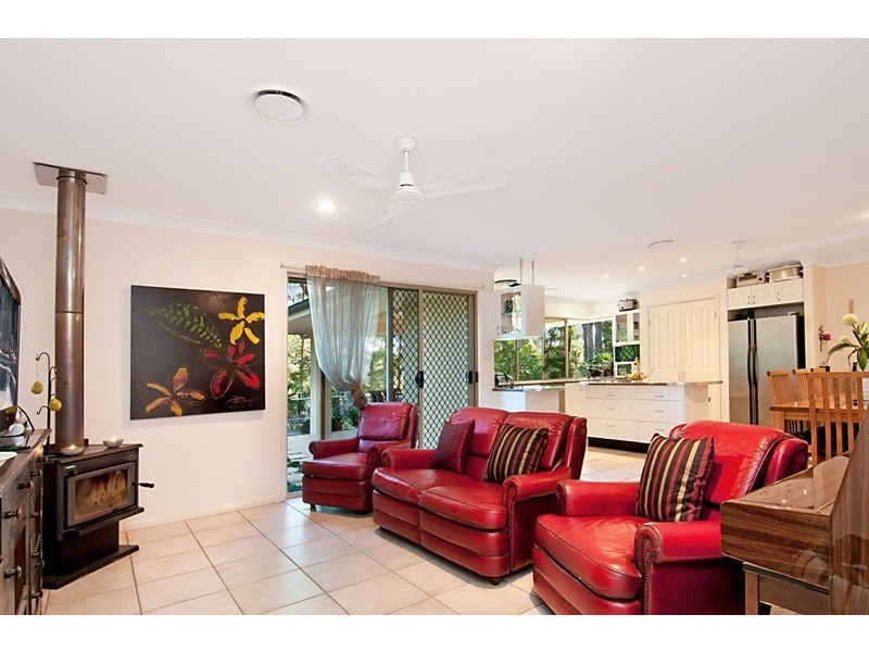 72  Topview Drive, Tanawha QLD 4556