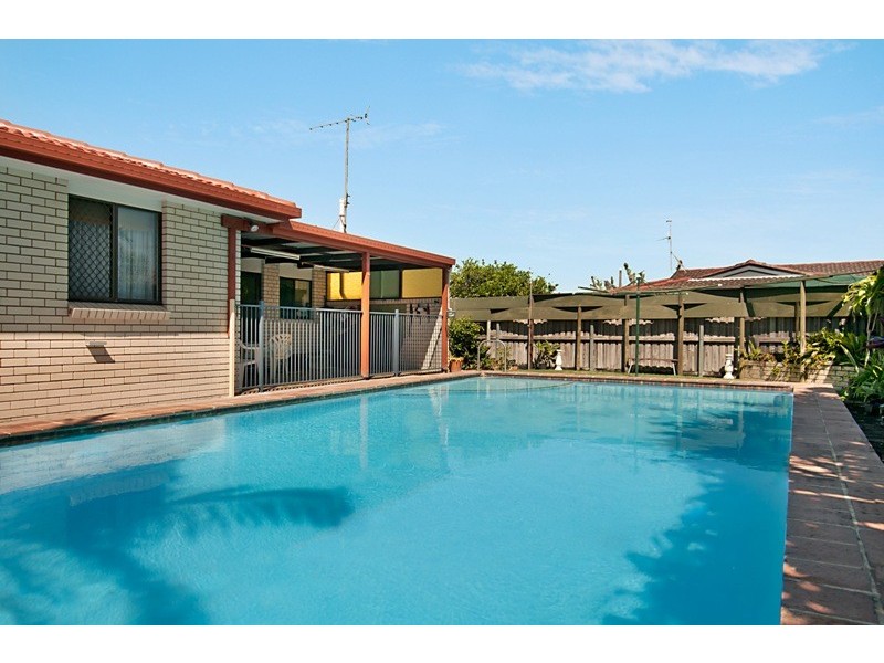 5 Palkana Drive, Warana QLD 4575