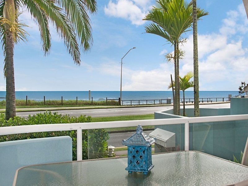 Unit 4 ‘St Minivers’ 15 Boolarong Crescent, Alexandra Headland QLD 4572