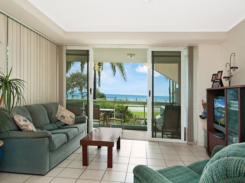 Unit 4 ‘St Minivers’ 15 Boolarong Crescent, Alexandra Headland QLD 4572