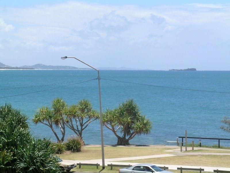 Unit 4 ‘St Minivers’ 15 Boolarong Crescent, Alexandra Headland QLD 4572