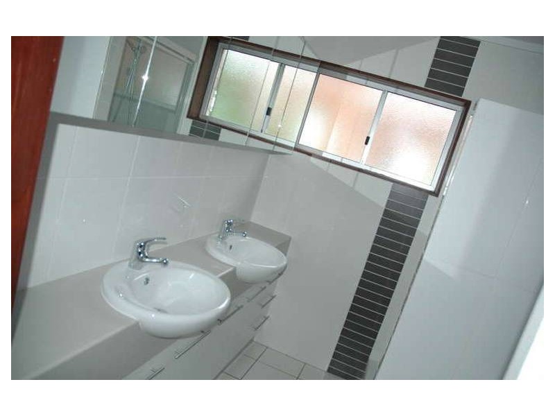 7/11 Pacific Terrace, Alexandra Headland QLD 4572