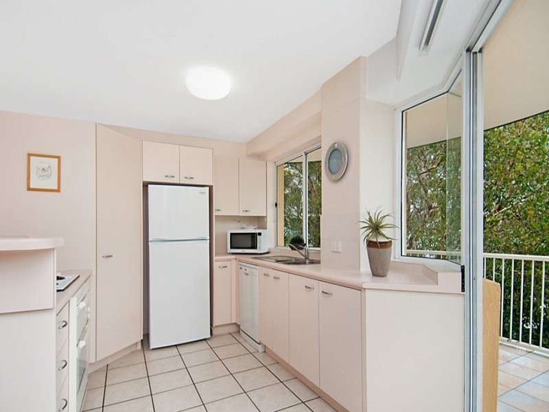 Unit 4/Seashells 12 Burnett Street, Mooloolaba QLD 4557