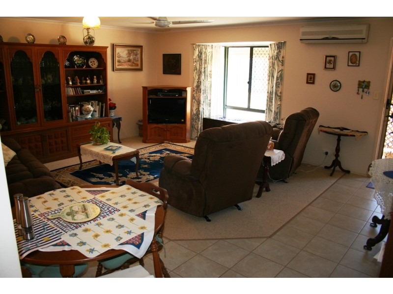 227/4  Melody Court, Warana QLD 4575