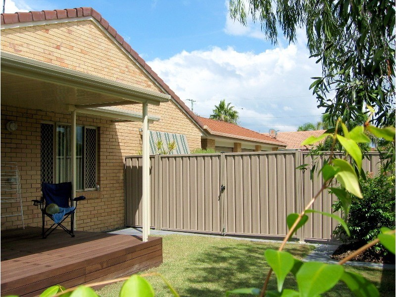 1/107 Goonawarra Drive, Mooloolaba QLD 4557