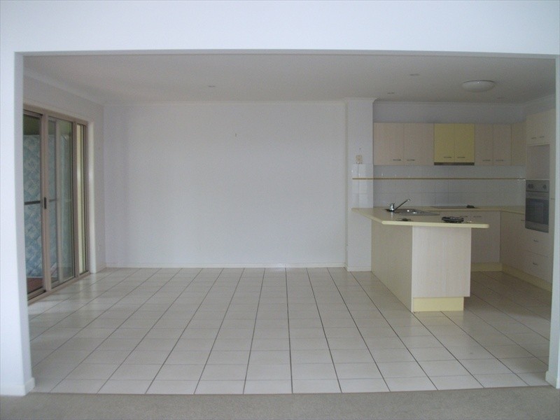 72/1 Poinsettia Avenue Emerald Springs, Mooloolaba QLD 4557