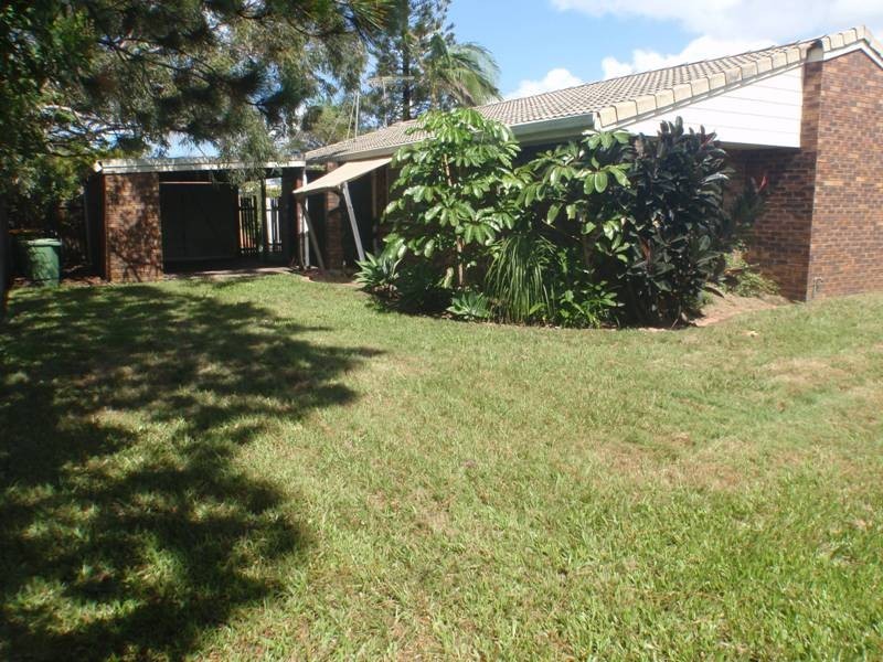 7 Minkara Street, Warana QLD 4575