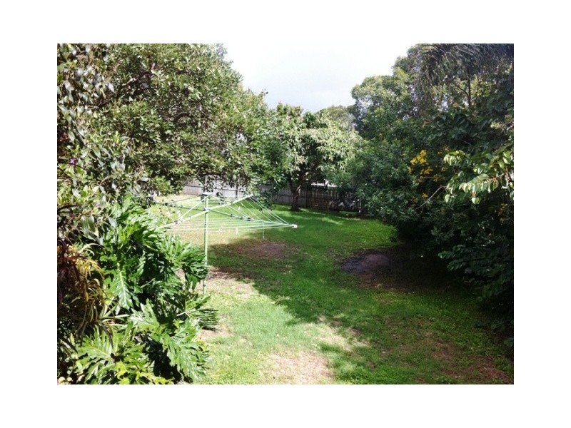 33 Buderim Avenue, Mooloolaba QLD 4557