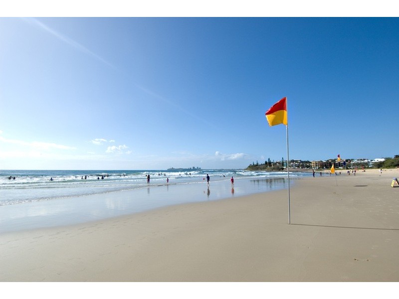 Unit 8 Caribbean Brisbane Road, Mooloolaba QLD 4557