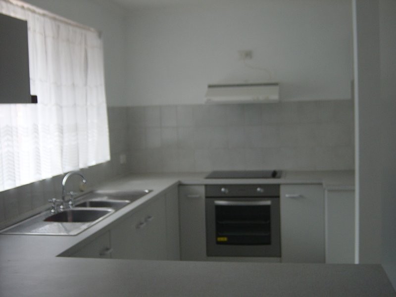 4/4 Kalinda Avenue, Mooloolaba QLD 4557