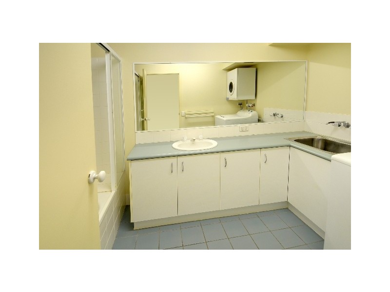 10/90 River Esplanade, Mooloolaba QLD 4557