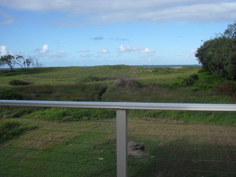 33 Oceanic Drive, Warana QLD 4575