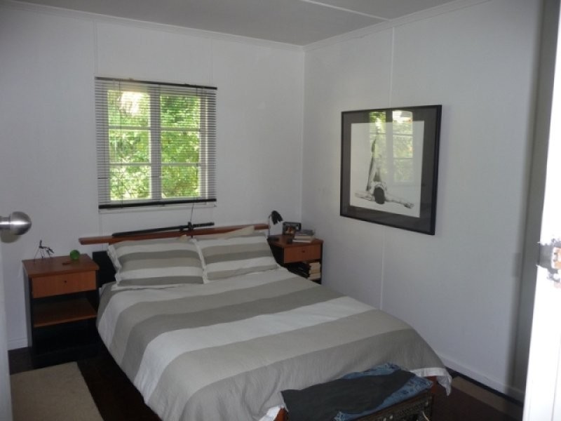 7 Bradman Avenue, Maroochydore QLD 4558