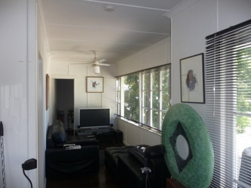 7 Bradman Avenue, Maroochydore QLD 4558