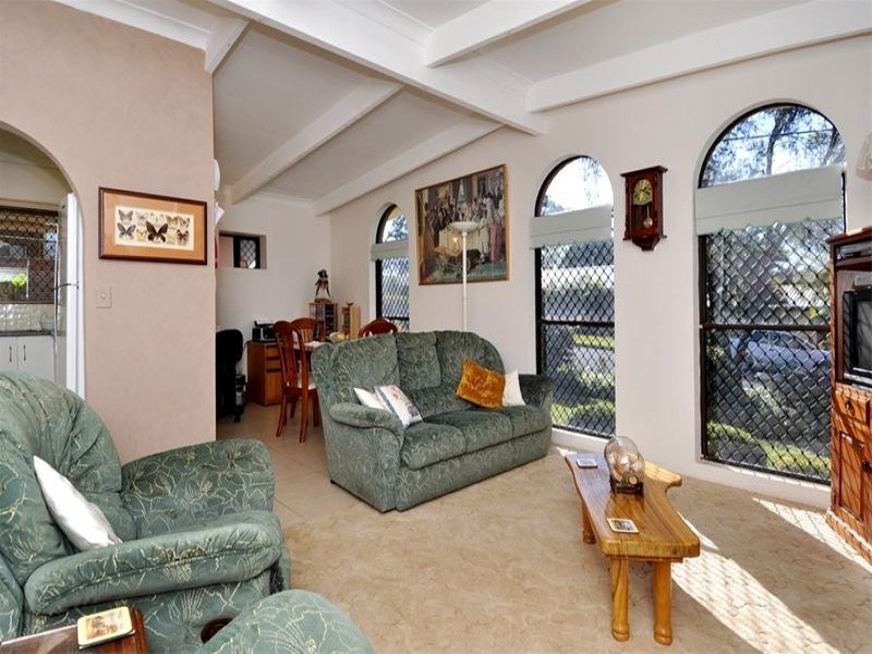 8 TYTHERLEIGH ROAD, Palmwoods QLD 4555