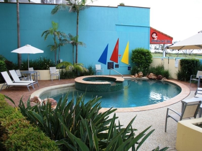UNIT 6 ALEX SEASIDE RESORT 146 ALEXANDRA PARADE, Alexandra Headland QLD 4572