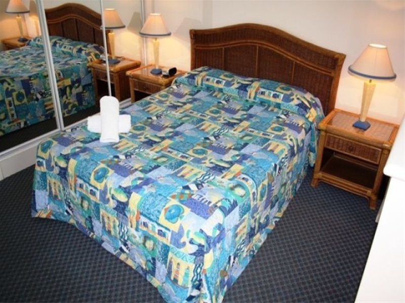 UNIT 6 ALEX SEASIDE RESORT 146 ALEXANDRA PARADE, Alexandra Headland QLD 4572