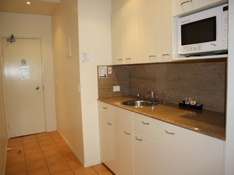 UNIT 6 ALEX SEASIDE RESORT 146 ALEXANDRA PARADE, Alexandra Headland QLD 4572