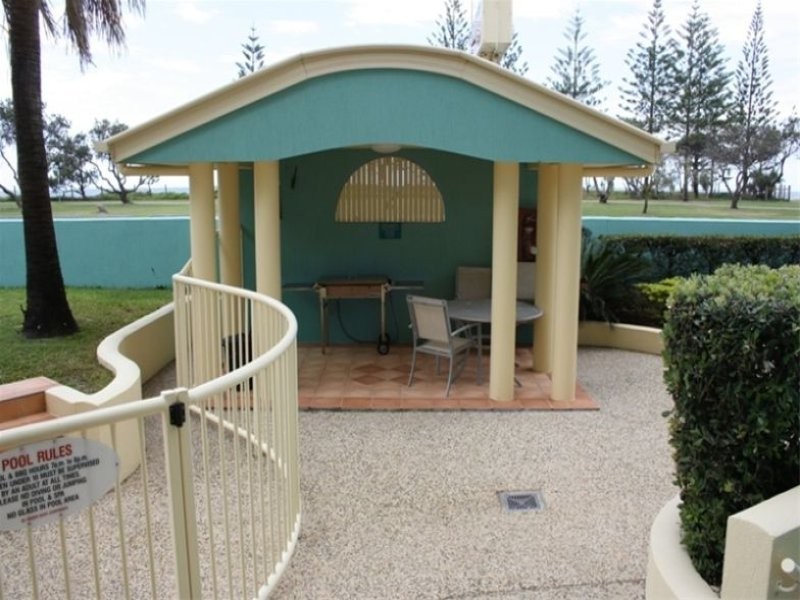 UNIT 6 ALEX SEASIDE RESORT 146 ALEXANDRA PARADE, Alexandra Headland QLD 4572