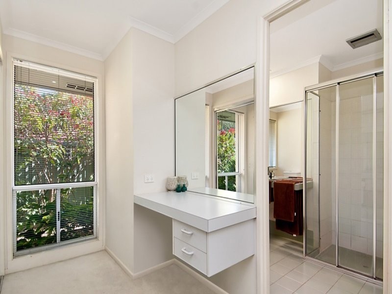 102 Karawatha Drive, Mountain Creek QLD 4557