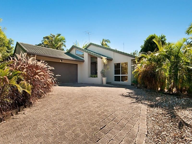 102 Karawatha Drive, Mountain Creek QLD 4557