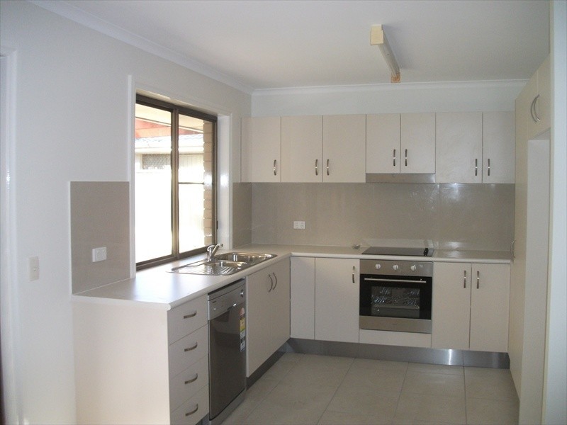 23 Sunbird Chase, Buddina QLD 4575
