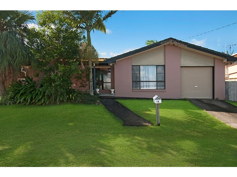 18 Toorumbee Drive, Mooloolaba QLD 4557