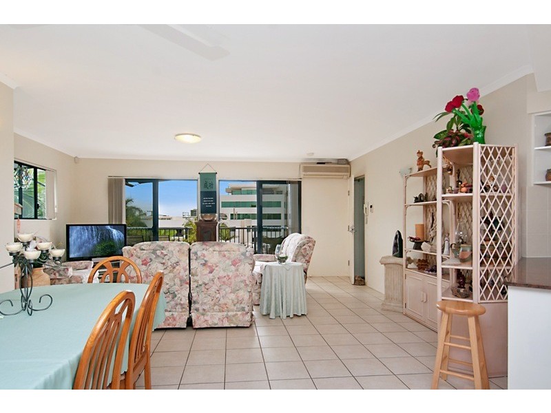 Unit 6 Normandy 77 Memorial Avenue, Maroochydore QLD 4558