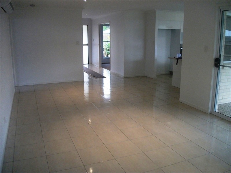 4 Old Davey Court, Nambour QLD 4560