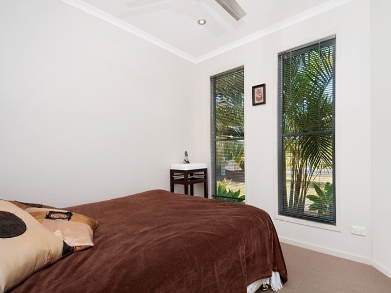 18 Margarita Court, Kawana Island QLD 4575