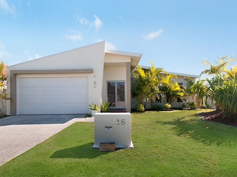 18 Margarita Court, Kawana Island QLD 4575
