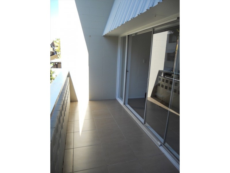 11/ 11-13  Juan street, Alexandra Headland QLD 4572