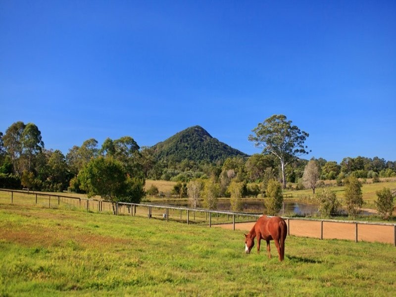 173 Ocean View Rd, Cooroy QLD 4563