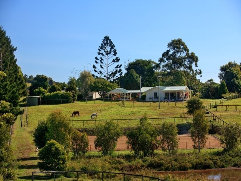 173 Ocean View Rd, Cooroy QLD 4563