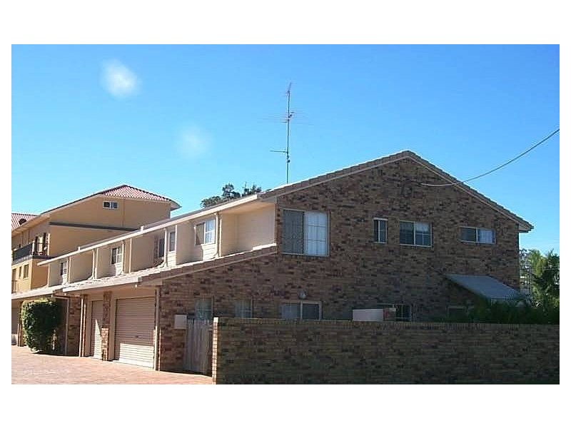 2/42 Fifth Avenue, Maroochydore QLD 4558