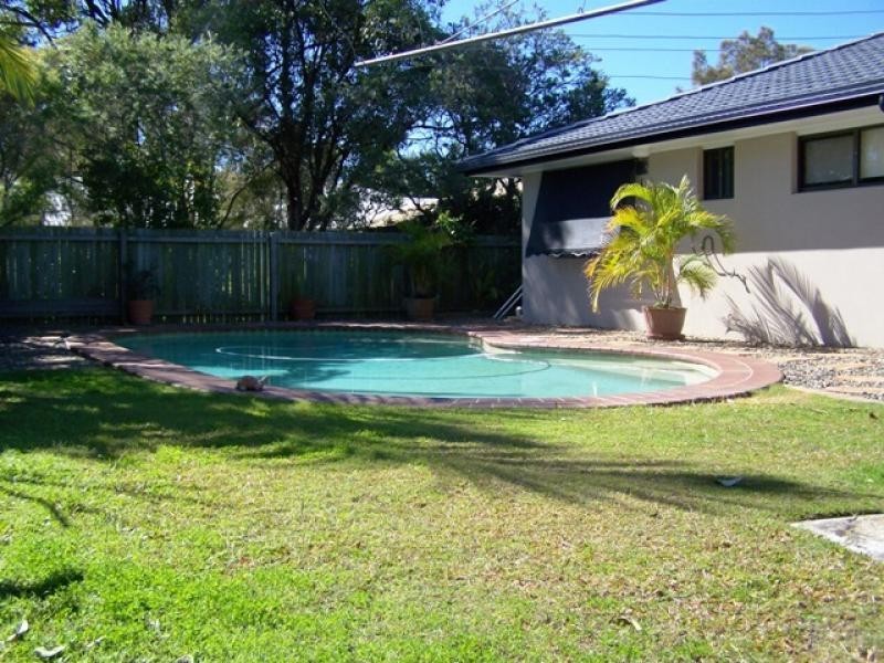 50 Brentwood Avenue, Mooloolaba QLD 4557