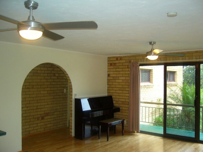 2/36 Toorumbee Drive, Mooloolaba QLD 4557